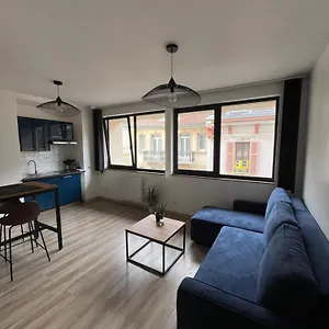 apt-appart-plein-centre-astoria.hotels-rhonealpes.com/